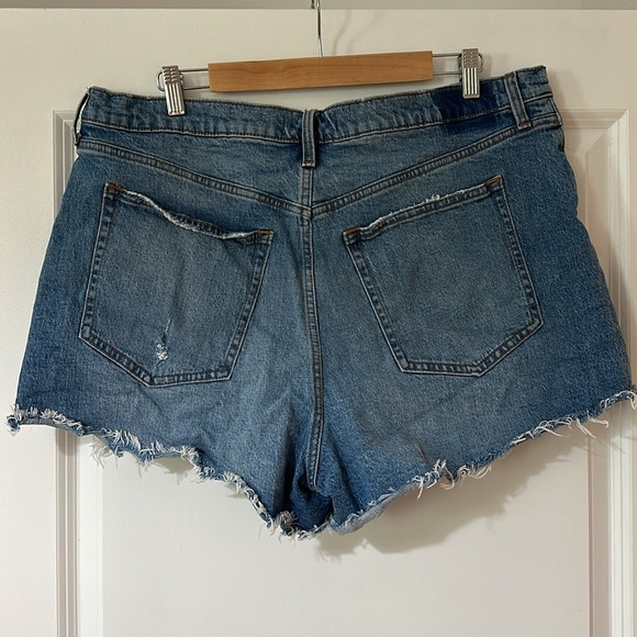 Abercrombie & Fitch 90s Relaxed Cutoff Short High Rise size 34 - Picture 2 of 3